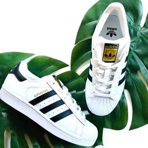 Adidas Superstar Sneakers